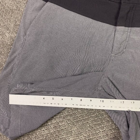 Lululemon Union Shorts Men's 38 Gray Black Gym Running Training - Picture 12 of 12